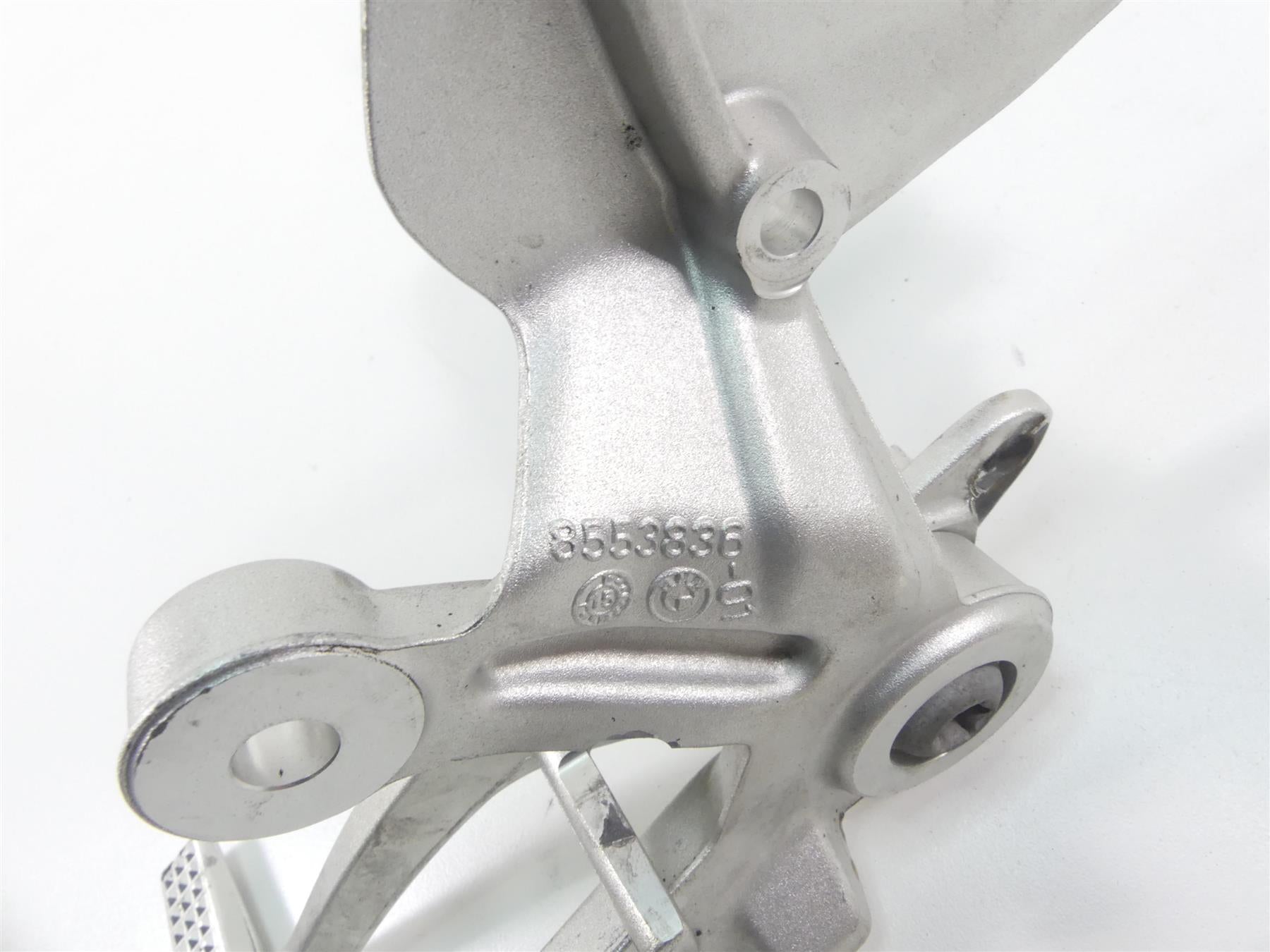 2016 BMW S1000XR K49 Right Rider Footpeg & Brake Pedal 46718553836 46718553839 {{ shop.shopifyCountryName }} - Mototech271