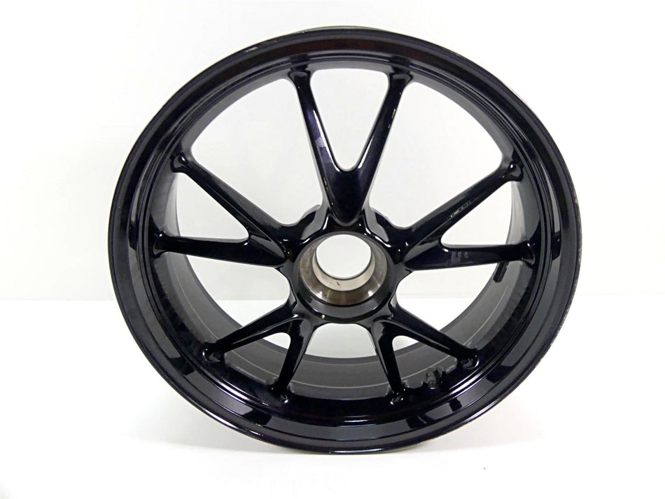 2022 Triumph Speed Triple 1200 RS Straight Rear Wheel Rim 17x 6 WFMG T2011093 {{ shop.shopifyCountryName }} - Mototech271