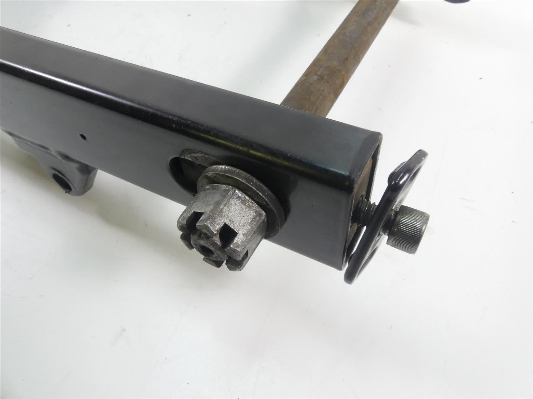 2003 Harley Dyna 100TH FXDL Low Rider Rear Swingarm Swing Arm + Axle 47820-00A {{ shop.shopifyCountryName }} - Mototech271