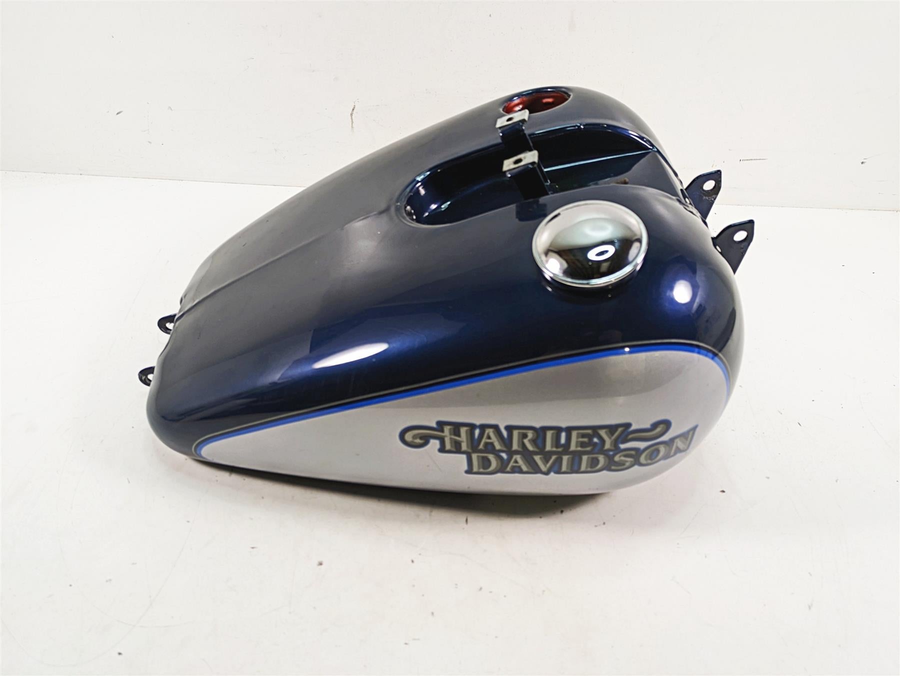 1999 Harley Dyna FXDL Low Rider Blue Diamond Ice Fuel Gas Tank -Read 61054-96 {{ shop.shopifyCountryName }} - Mototech271