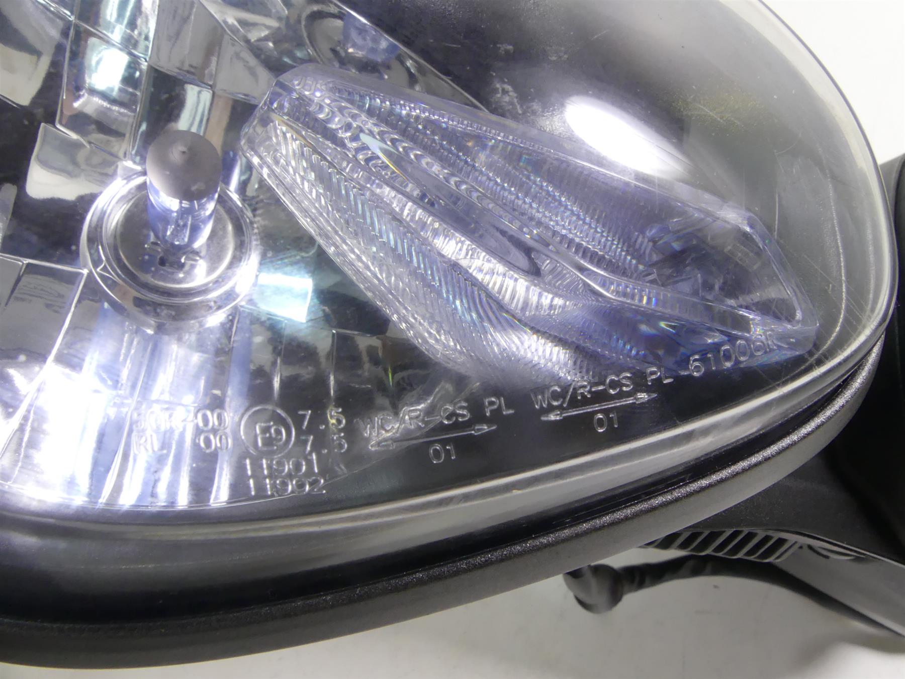 2019 Triumph Street Triple 765R Oem Head Light Lamp Headlight T2701608 {{ shop.shopifyCountryName }} - Mototech271