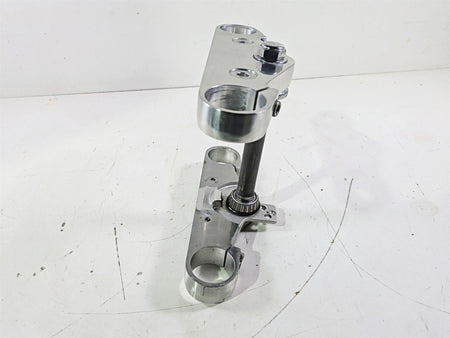 2002 Honda V-Twin VTX1800 C Upper & Lower Triple Tree Set 53230-MCH-000 {{ shop.shopifyCountryName }} - Mototech271