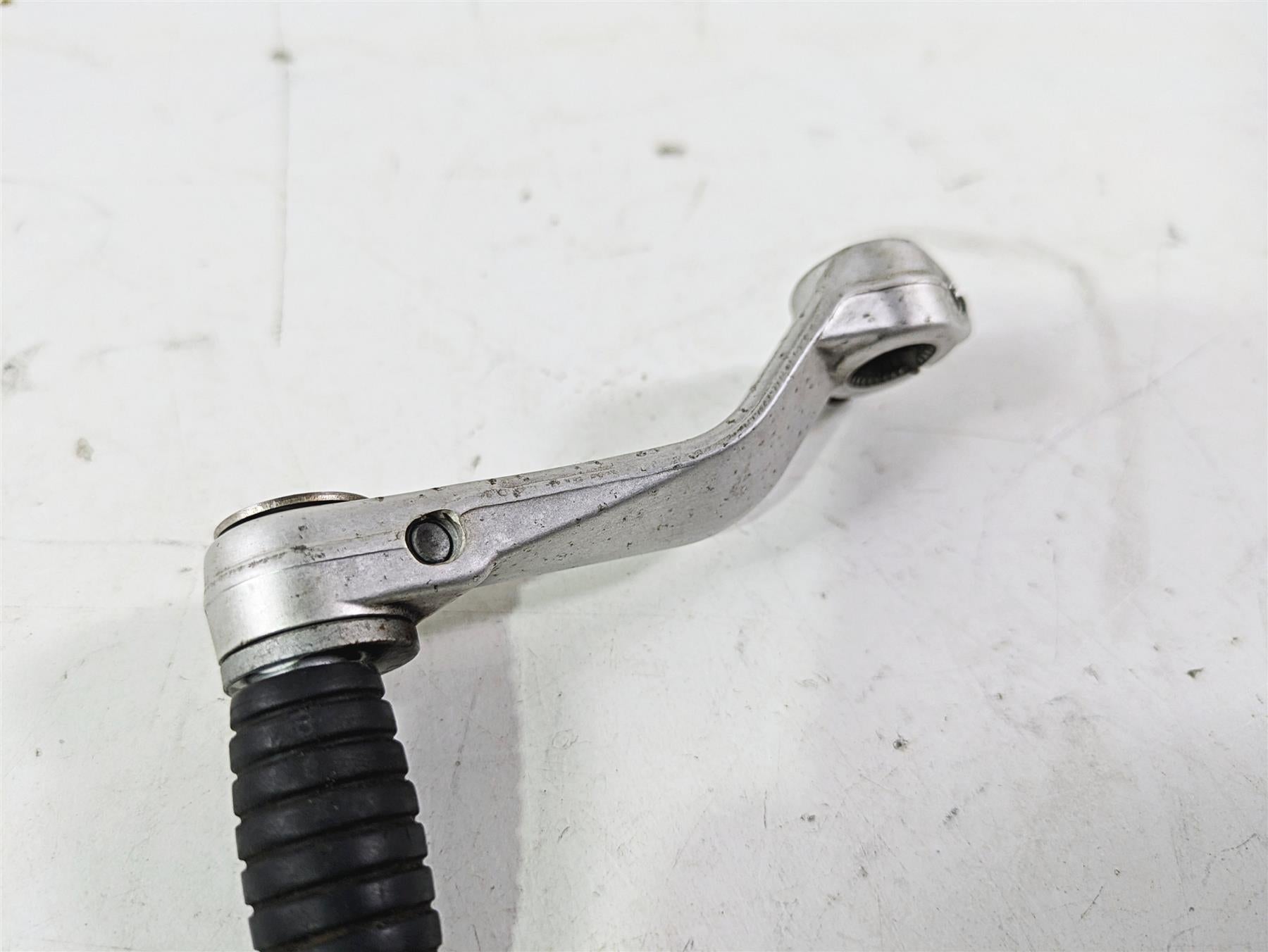 2008 Aprilia RSVR 1000 Factory Shifter Gear Selector AP8106874 {{ shop.shopifyCountryName }} - Mototech271