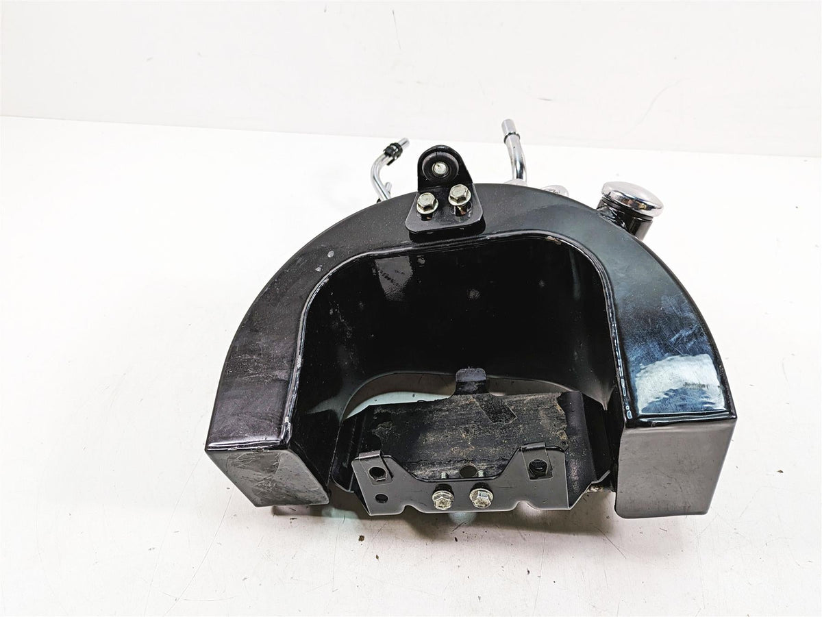 2006 Harley FLSTI Softail Heritage Oil Tank Reservoir & Lines 62492-00A {{ shop.shopifyCountryName }} - Mototech271