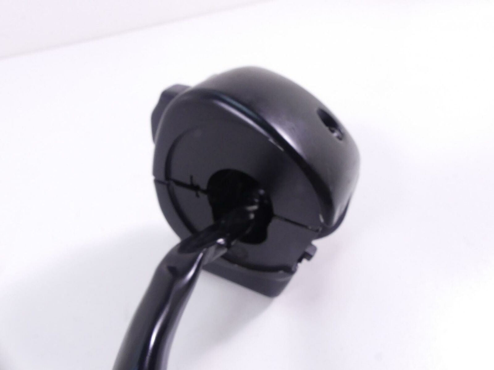 2006 Harley Touring FLHTCUI Electra Glide Left Audio Control Switch 71682-06A {{ shop.shopifyCountryName }} - Mototech271
