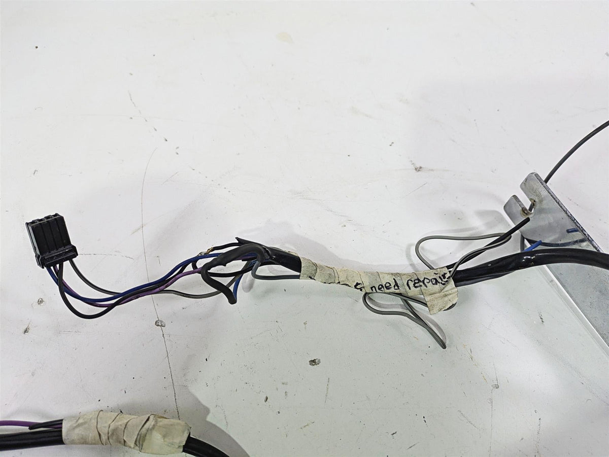 2008 Harley Touring FLHTP Electra Glide Front Blinker Spot Light Bar 68712-94A {{ shop.shopifyCountryName }} - Mototech271
