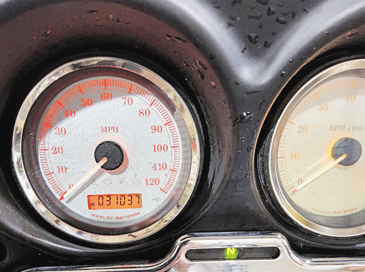 2006 Harley Touring FLHXI Street Glide Speedometer Tach Gauges Set Read 67261-08 {{ shop.shopifyCountryName }} - Mototech271