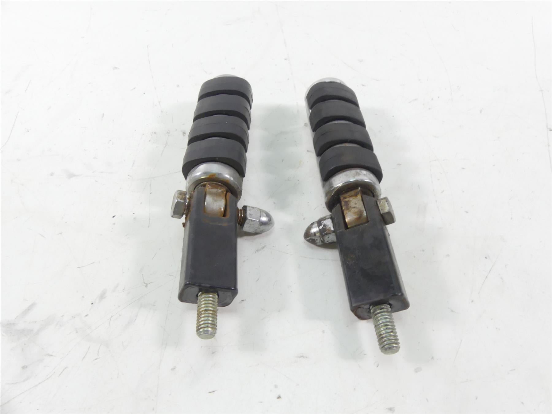 2002 Harley XL1200 Sportster Rear Passenger Foot Peg Set 50615-83 {{ shop.shopifyCountryName }} - Mototech271