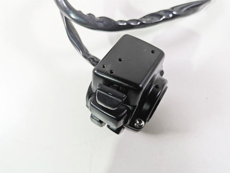 2009 Harley Touring FLHX Street Glide Left Hand Blinker Control Switch 71682-06A {{ shop.shopifyCountryName }} - Mototech271