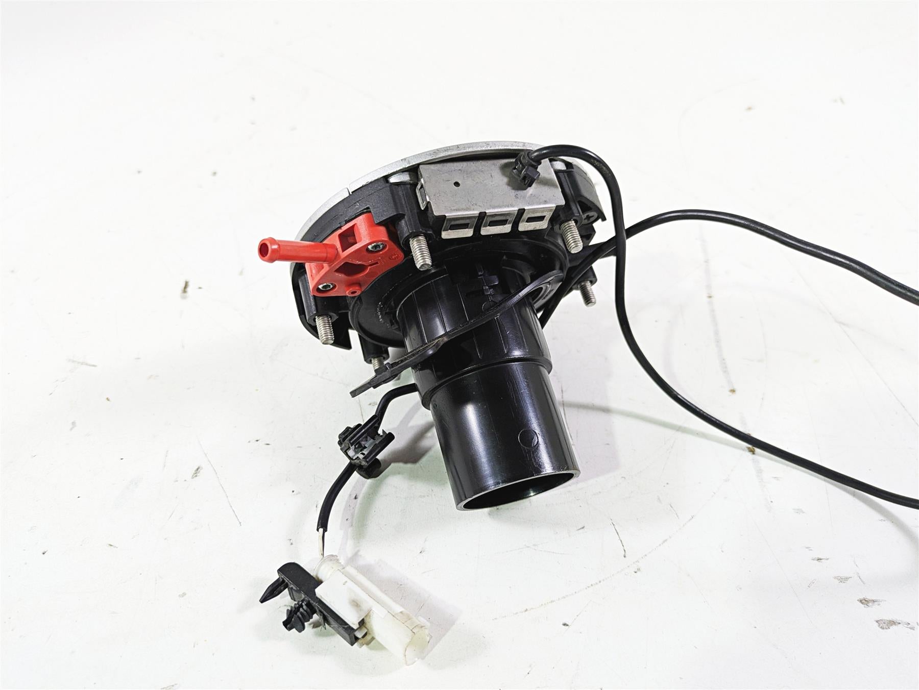 2016 BMW R1200GS GSW K50 Keyless Fuel Petrol Gas Cap Lid 16118531632 {{ shop.shopifyCountryName }} - Mototech271