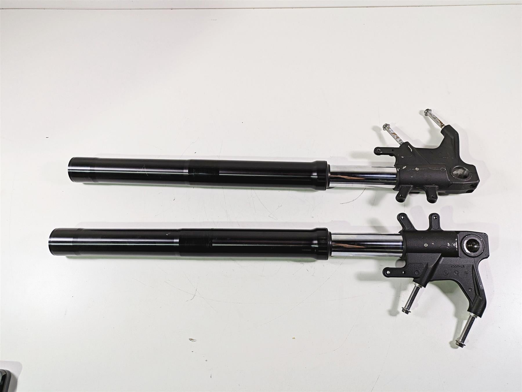 2016 Suzuki M109R VZR1800 Boulevard Front Forks Leg Set 51103-48G30 {{ shop.shopifyCountryName }} - Mototech271