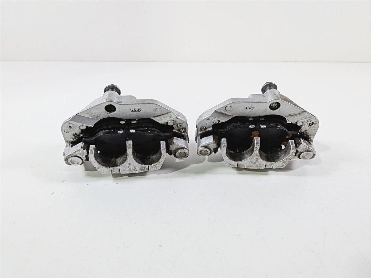 2006 Yamaha XVZ1300 Royal Star Front Brake Calipers 4WM-2580T-01 4WM-2580U-01 {{ shop.shopifyCountryName }} - Mototech271
