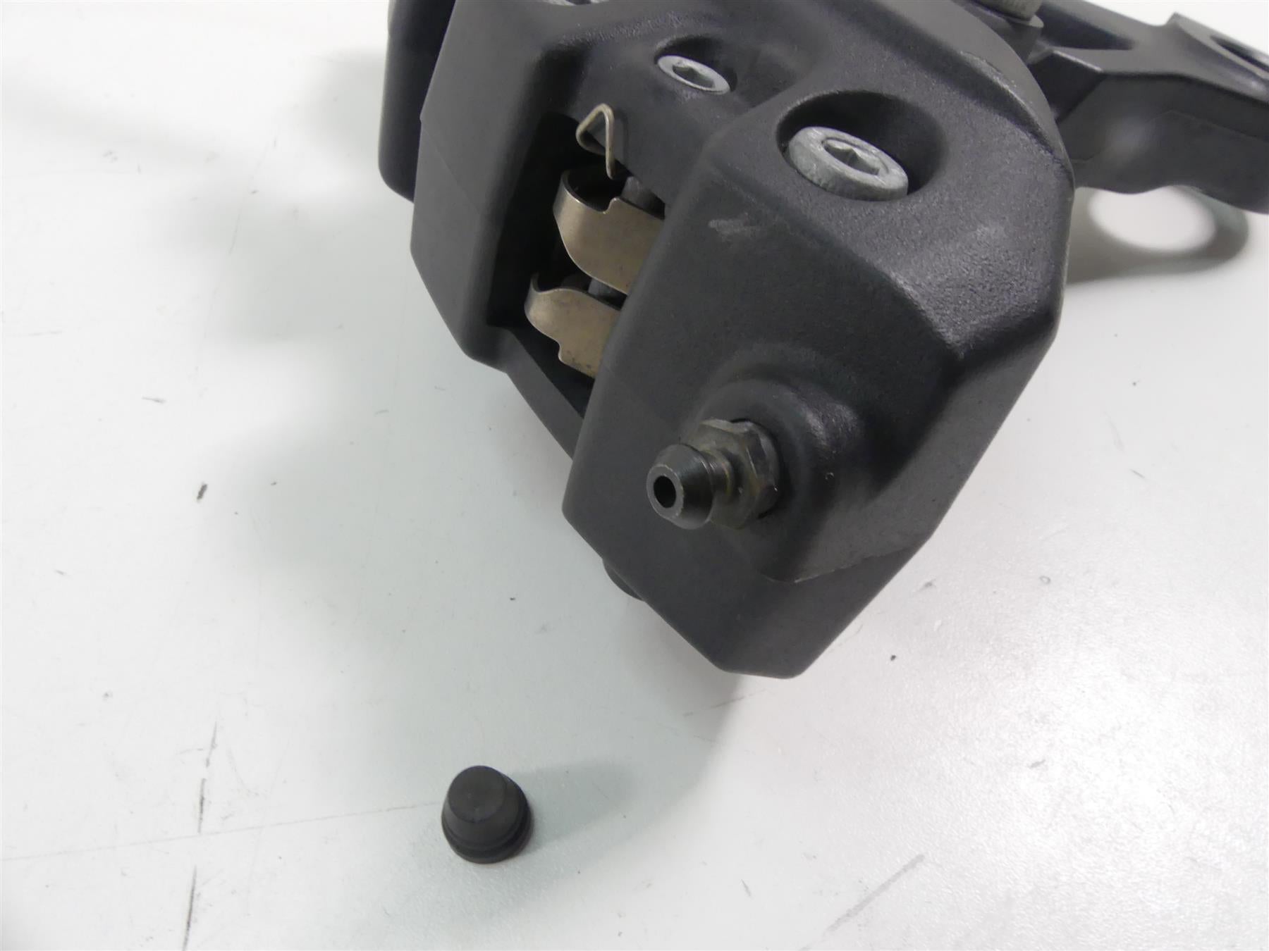 2016 Harley Touring FLTRX Road Glide Rear Brembo Brake Caliper + Line 44080-08 {{ shop.shopifyCountryName }} - Mototech271