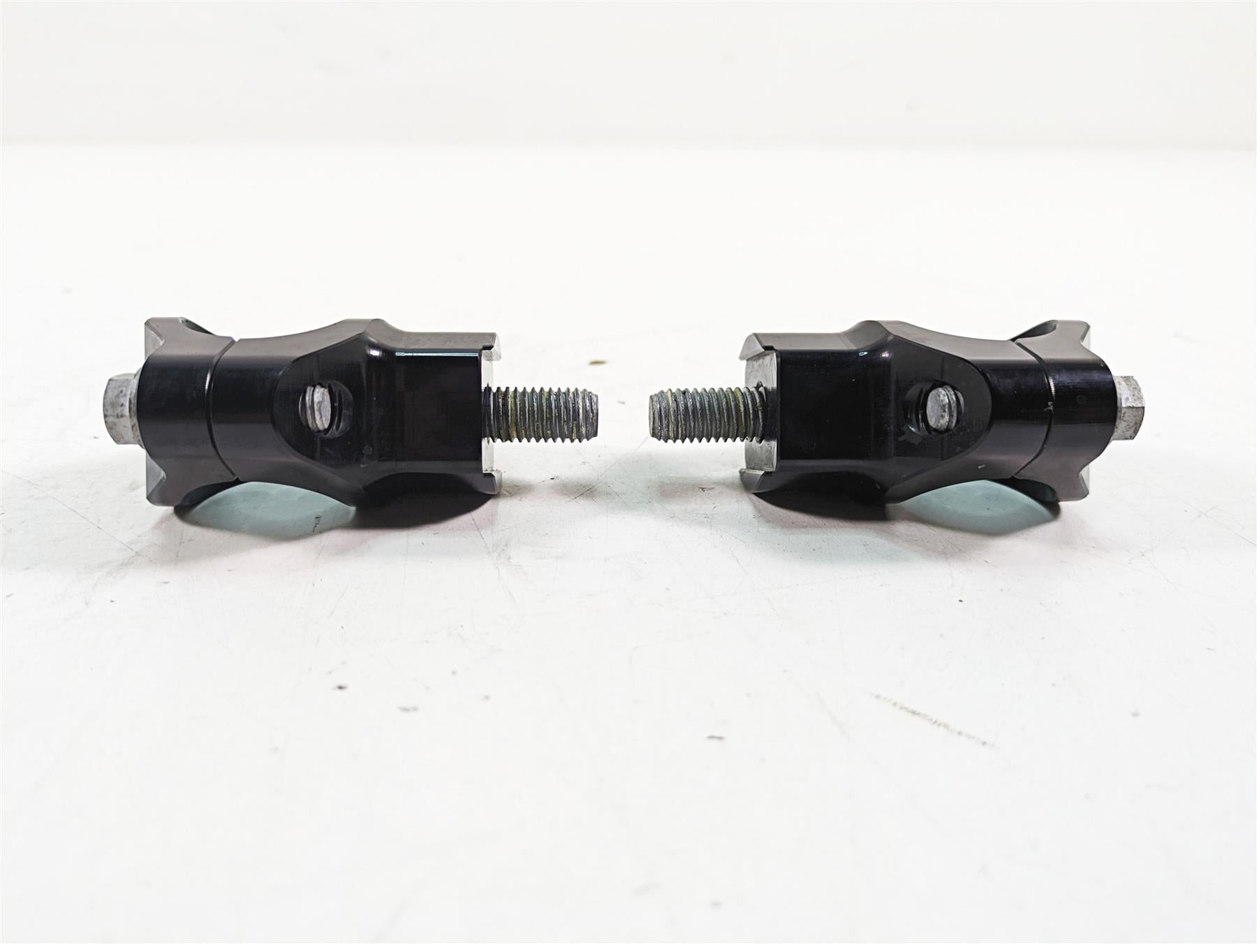 2020 KTM 1290 Super Adventure R Handlebar Riser Holder Set 00050000927 {{ shop.shopifyCountryName }} - Mototech271