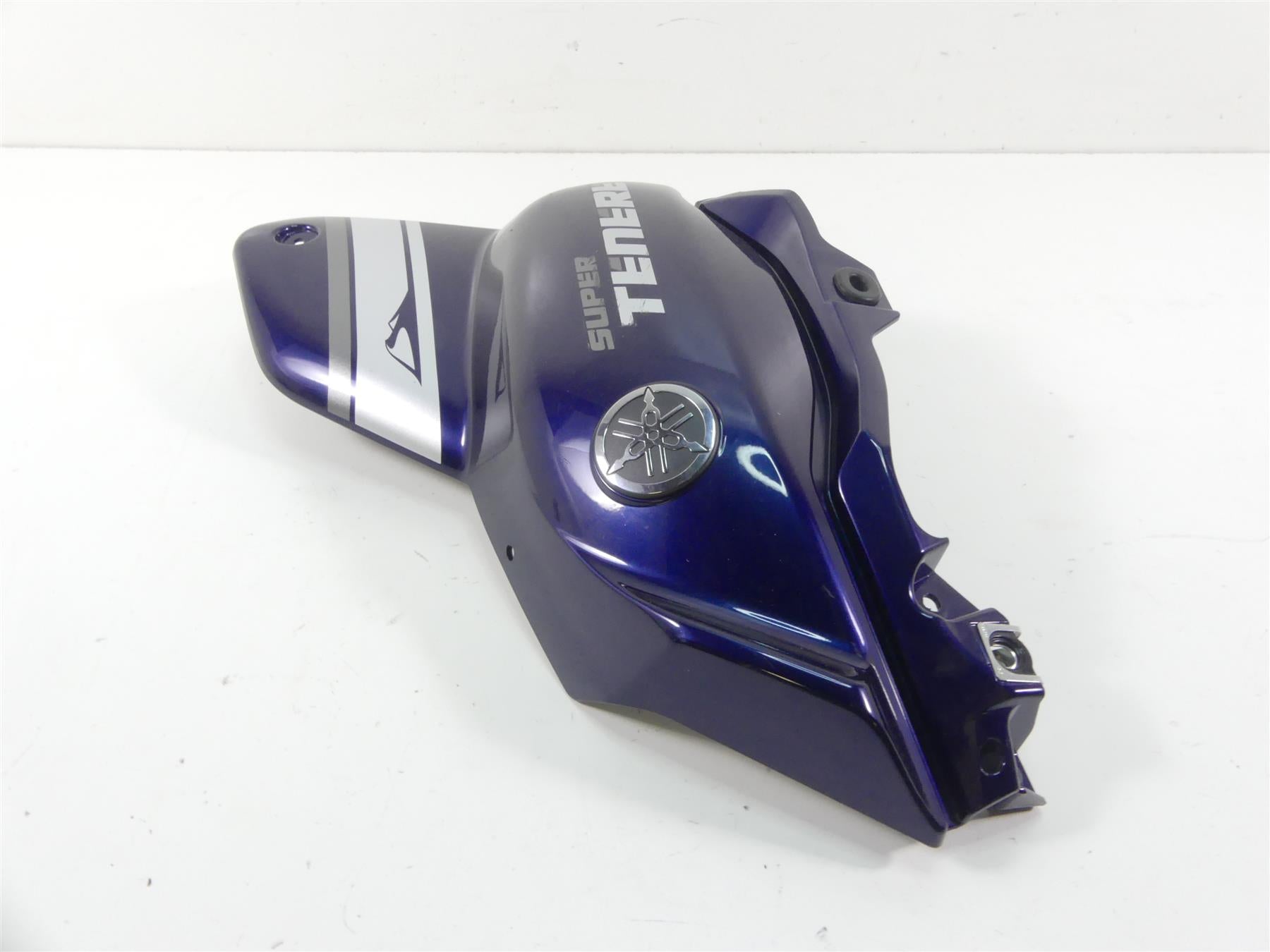 2017 Yamaha XT1200Z Super Tenere Right Upper Tank Fairing Cover 23P-2842N-00 {{ shop.shopifyCountryName }} - Mototech271