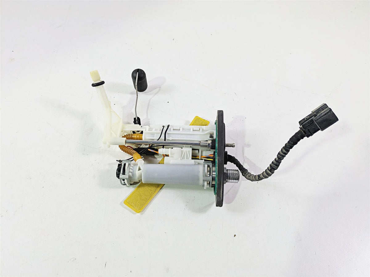 2020 Harley Softail FXST Standard Fuel Gas Petrol Pump - 12k Tested 61200043 {{ shop.shopifyCountryName }} - Mototech271
