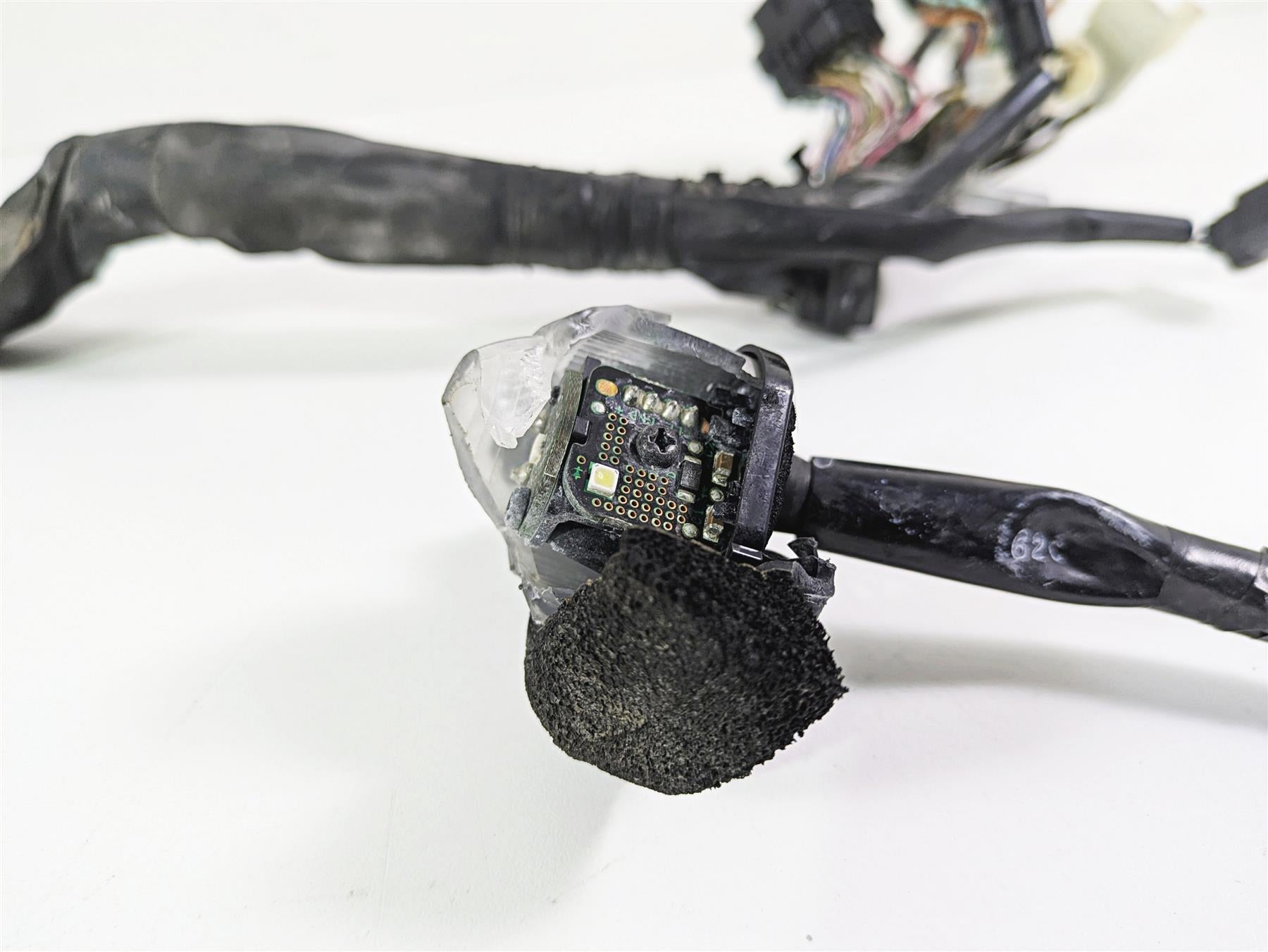 2014 Yamaha YZFR1 R1 RN22 Wiring Harness Loom READ 1KB-82590-10-00 {{ shop.shopifyCountryName }} - Mototech271