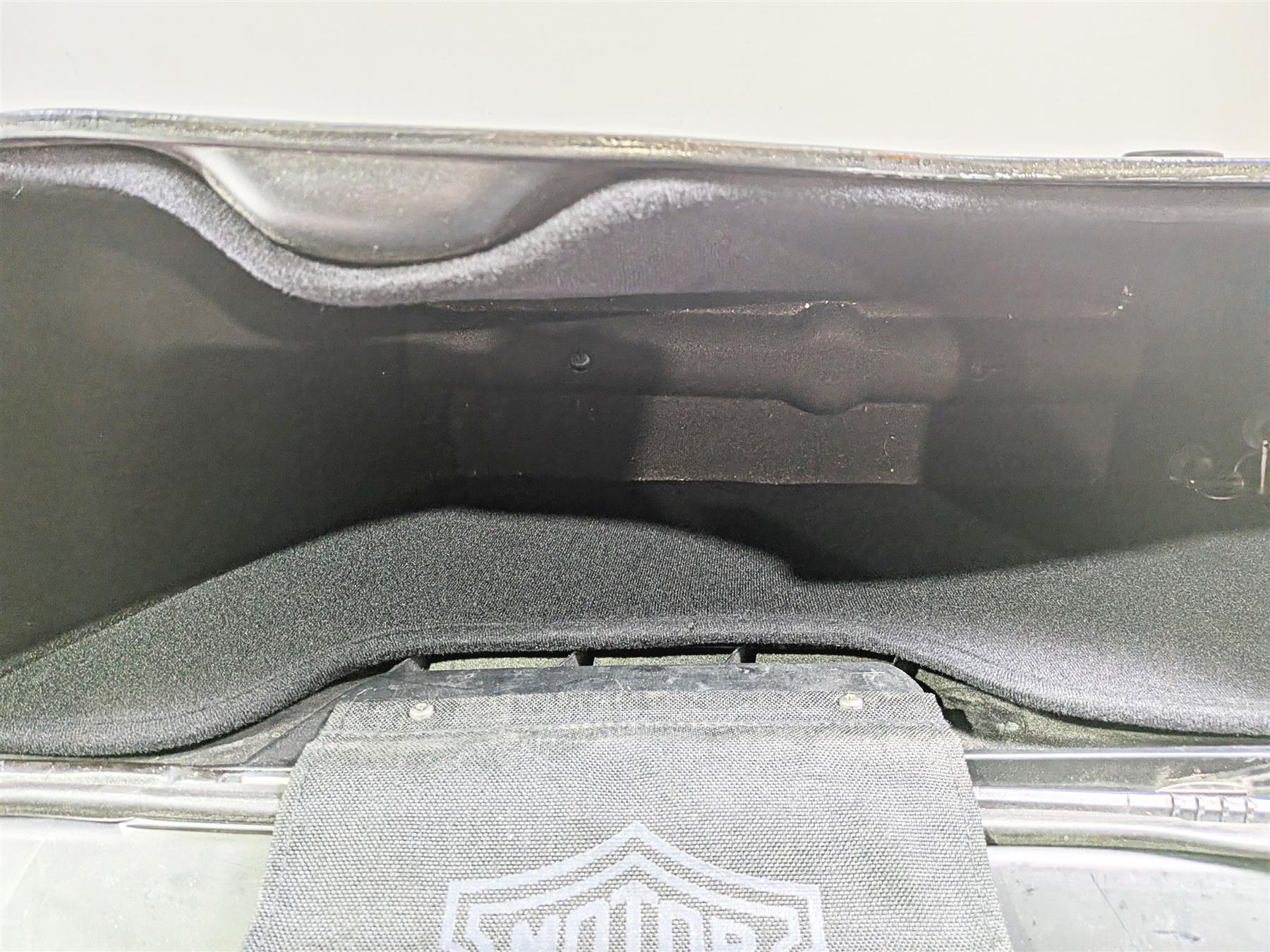 2006 Harley Touring FLHTCU SE CVO Electra Glide Saddlebag Set Majestic 90654-06-Mototech271