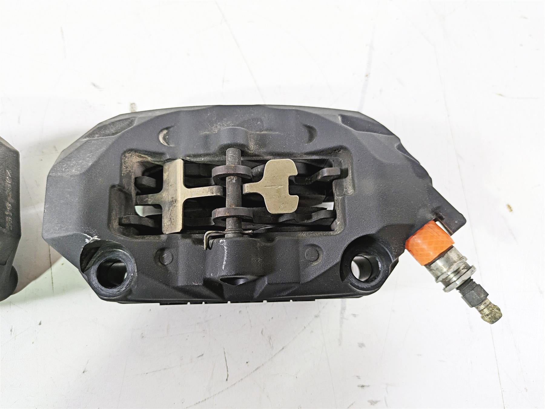 2016 BMW R1200GS GSW K50 Front Brake Caliper Set 100mm 34118556205 34118556206 {{ shop.shopifyCountryName }} - Mototech271