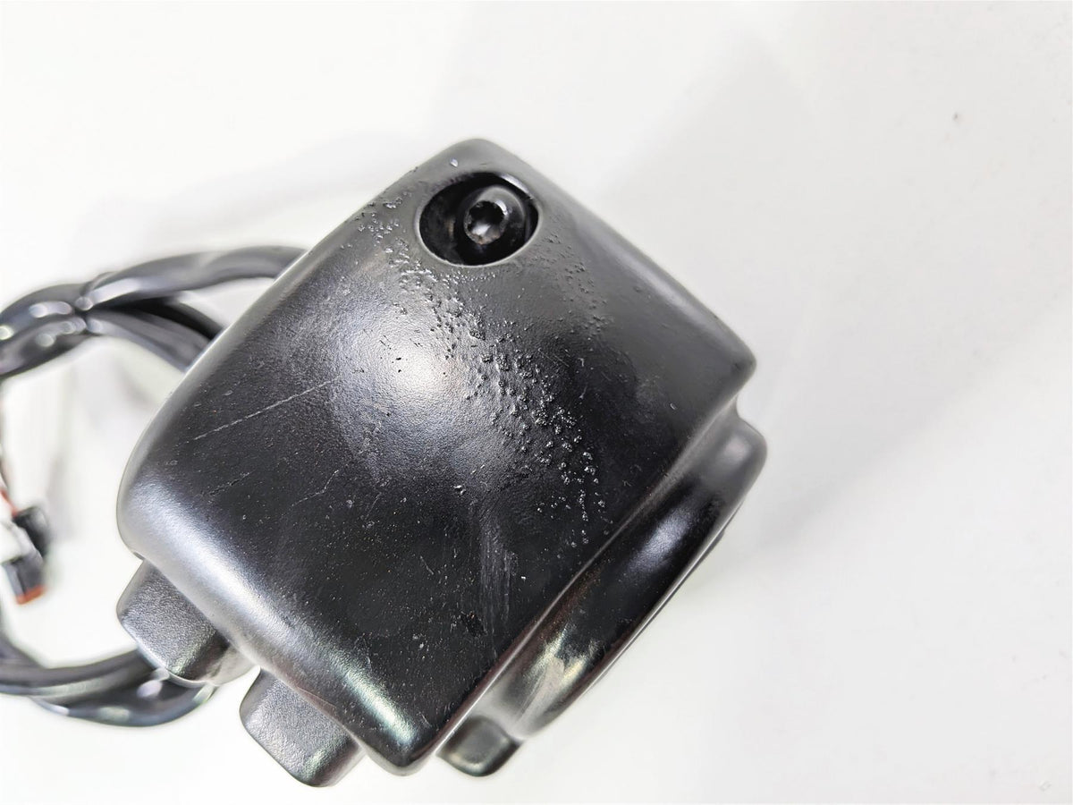 2022 Harley Softail FXLRST Low Rider Right Hand Control Switch -Read 71500462A {{ shop.shopifyCountryName }} - Mototech271