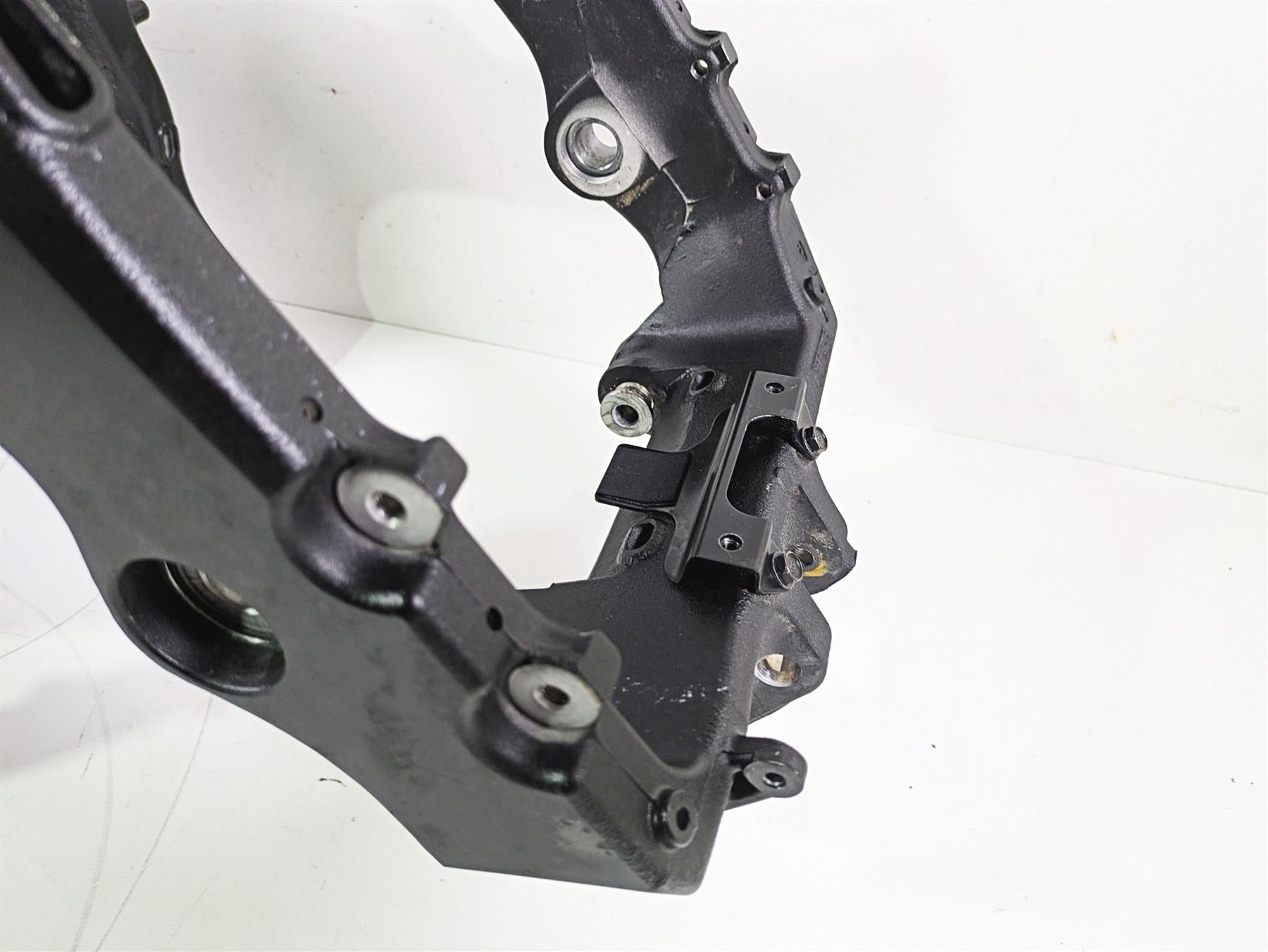 2025 Honda CBR600RR Straight Main Frame Chassis With Clean Texas Title 50010-MFJ-A50ZC {{ shop.shopifyCountryName }} - Mototech271
