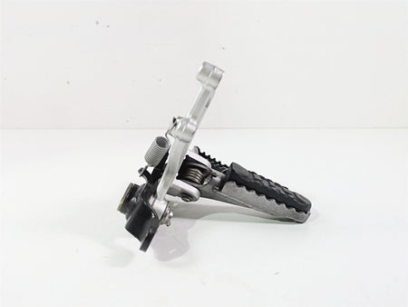 2018 BMW R nineT Urban GS K33 Right Footpeg & Brake Pedal 46718558718 {{ shop.shopifyCountryName }} - Mototech271