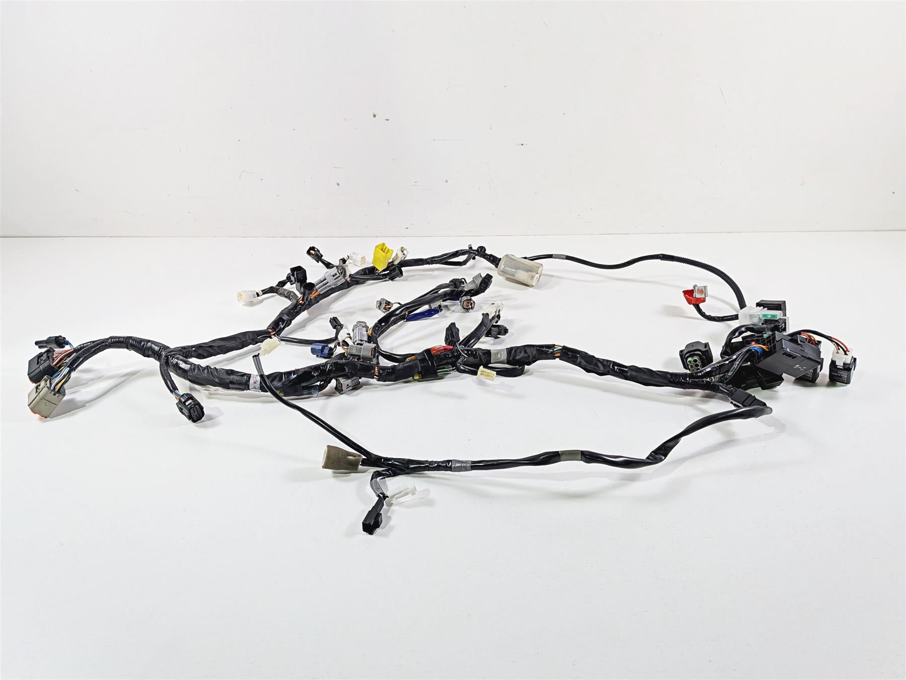 2024 Suzuki GSXR600 Main Wiring Harness Loom N0 Cuts - Clean 2K 36610-14JC2 {{ shop.shopifyCountryName }} - Mototech271