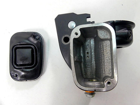 2020 Harley Softail FXST Standard Front Brake Master Cylinder 1/2" 41700233 {{ shop.shopifyCountryName }} - Mototech271
