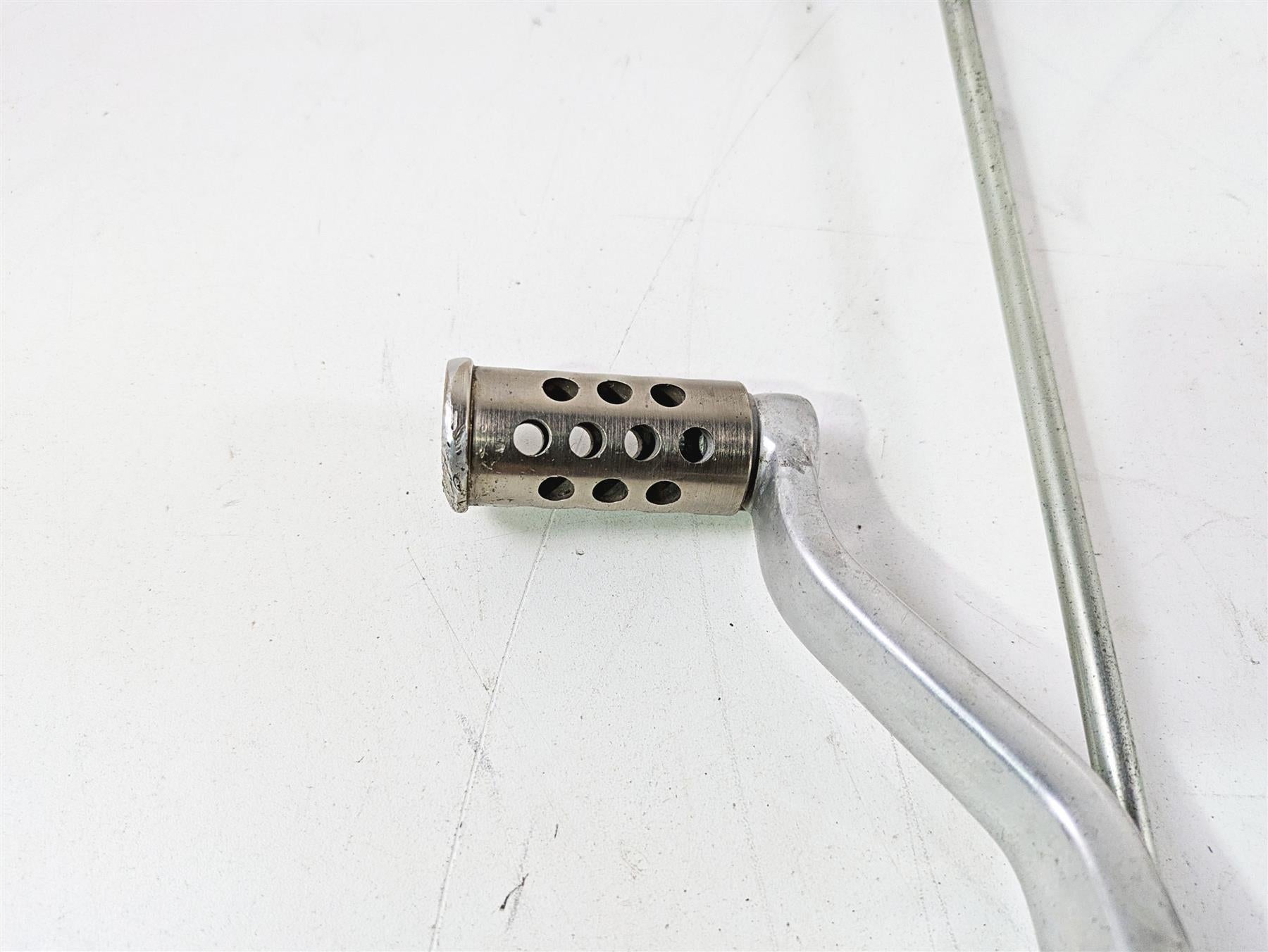 2013 Harley VRSCF Muscle Rod Left Front Footpeg & Shifter Parts 54046-12 {{ shop.shopifyCountryName }} - Mototech271