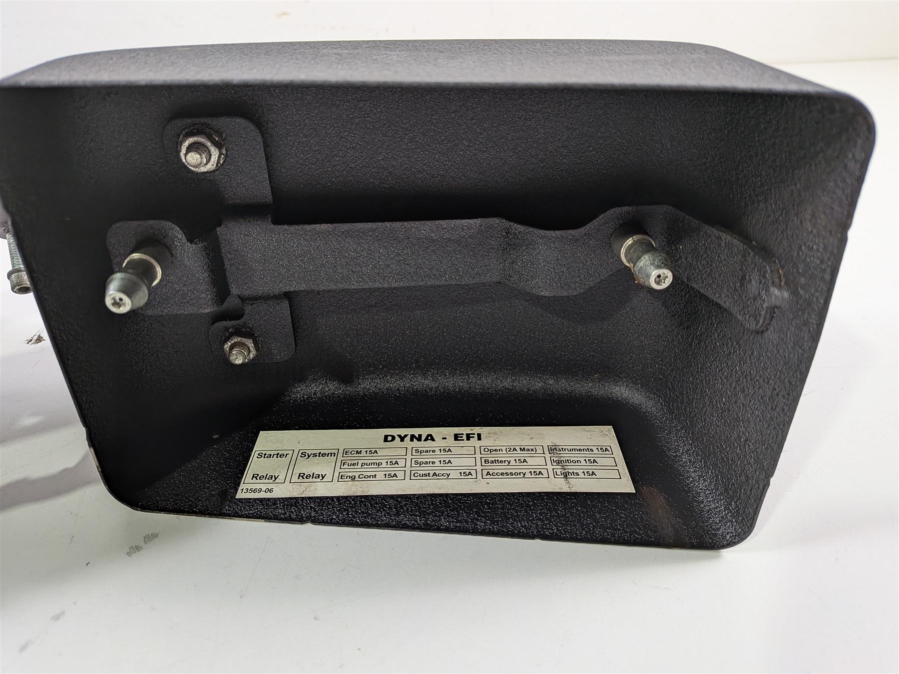 2007 Harley Dyna FXDB Street Bob Electrical Tray Carrier & Cover 70367-04B {{ shop.shopifyCountryName }} - Mototech271
