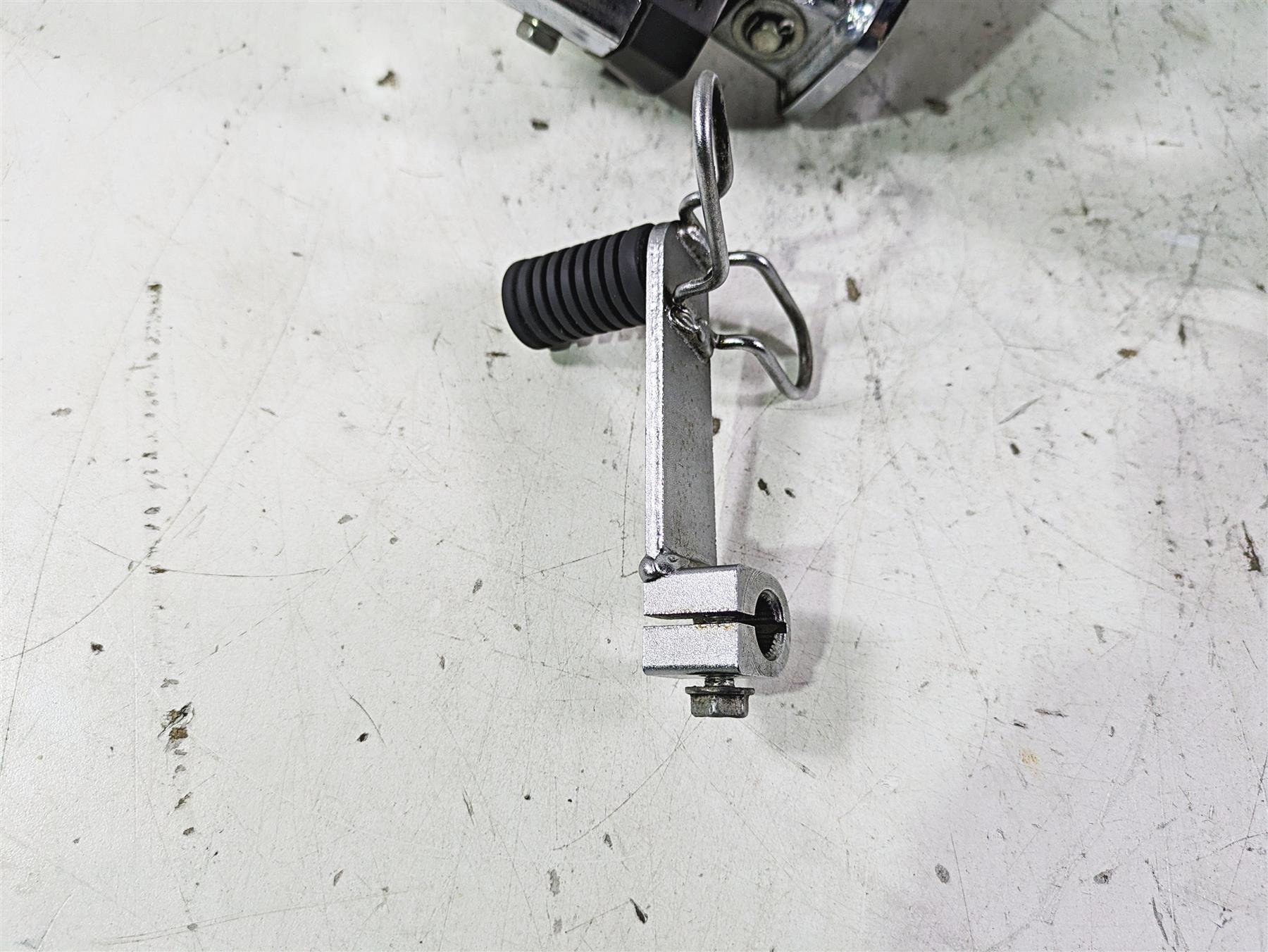 1998 Honda GL1500 Valkyrie Tour Front Footpeg Brake Shifter Set 50625-MZ0-000 {{ shop.shopifyCountryName }} - Mototech271