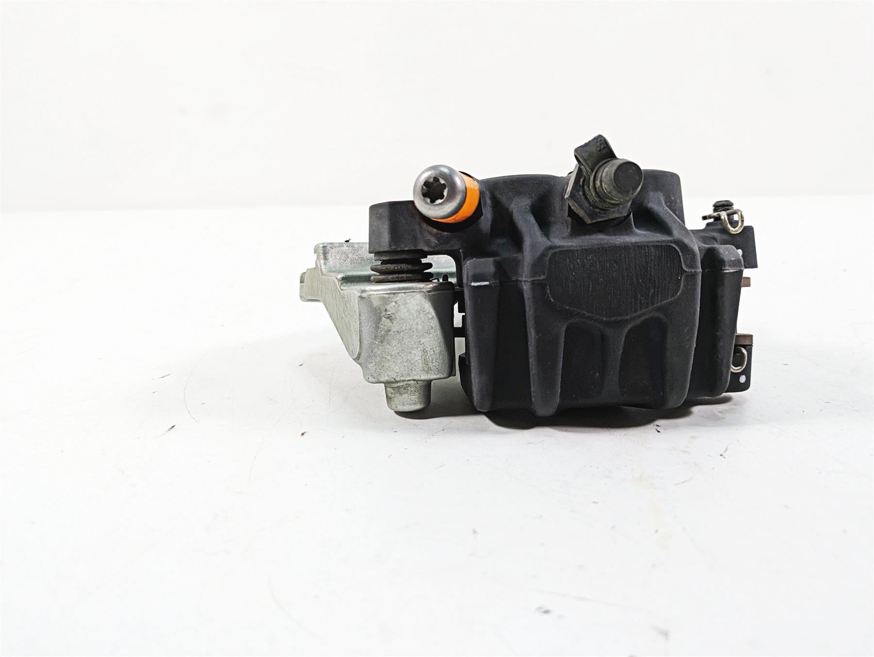 2018 KTM 1090 Adventure R Brembo Rear Brake Caliper & Bracket 6031308010130 {{ shop.shopifyCountryName }} - Mototech271