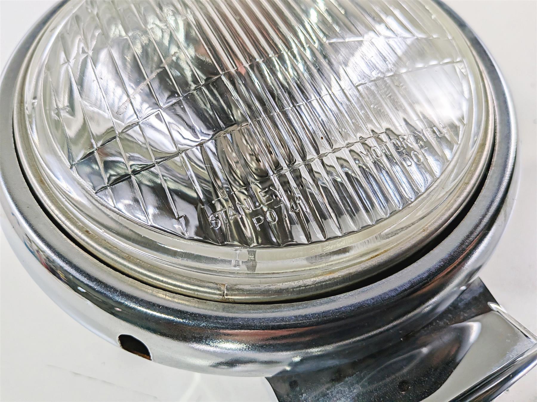 2005 Kawasaki EN500 Vulcan Chrome Head Light Lamp Headlight & Mount 23005-1149 {{ shop.shopifyCountryName }} - Mototech271