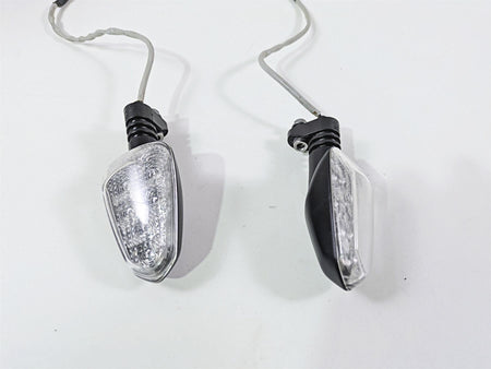 2024 Triumph Tiger 900 GT Rear Blinker Turn Signal Set T2707333 {{ shop.shopifyCountryName }} - Mototech271