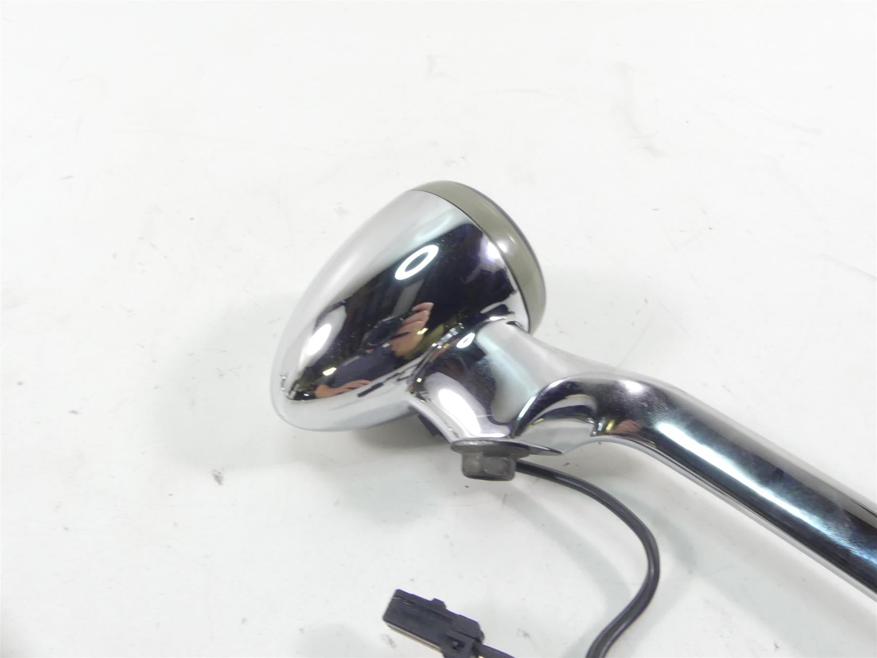 2007 Harley FLHTCU SE CVO Electra Glide Rear Blinker Turn Signal Bar 68997-04 {{ shop.shopifyCountryName }} - Mototech271