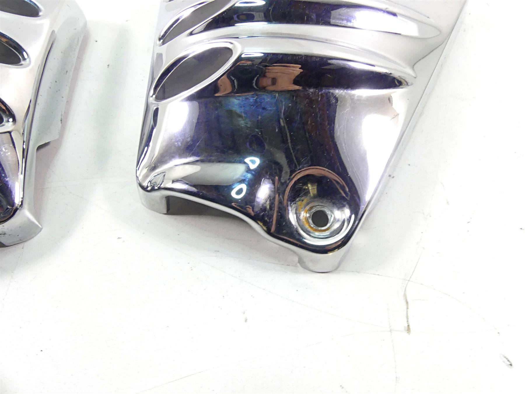 2005 Harley VRSCSE CVO V-Rod Neck Chrome Cover Fairing Set 66337-05 66338-05 {{ shop.shopifyCountryName }} - Mototech271