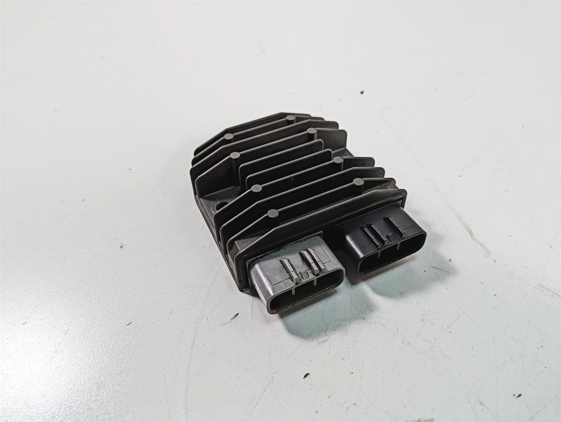 2012 Triumph Tiger 800XC ABS Rectifier Voltage Regulator FH012AB T1300675 {{ shop.shopifyCountryName }} - Mototech271