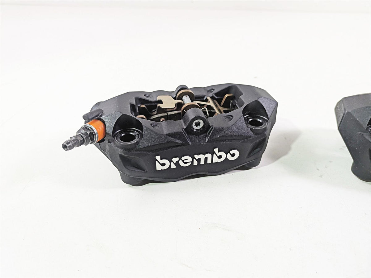 2024 Triumph Street Triple 765 R Front Brembo Brake Caliper Set 100mm T2022510 {{ shop.shopifyCountryName }} - Mototech271