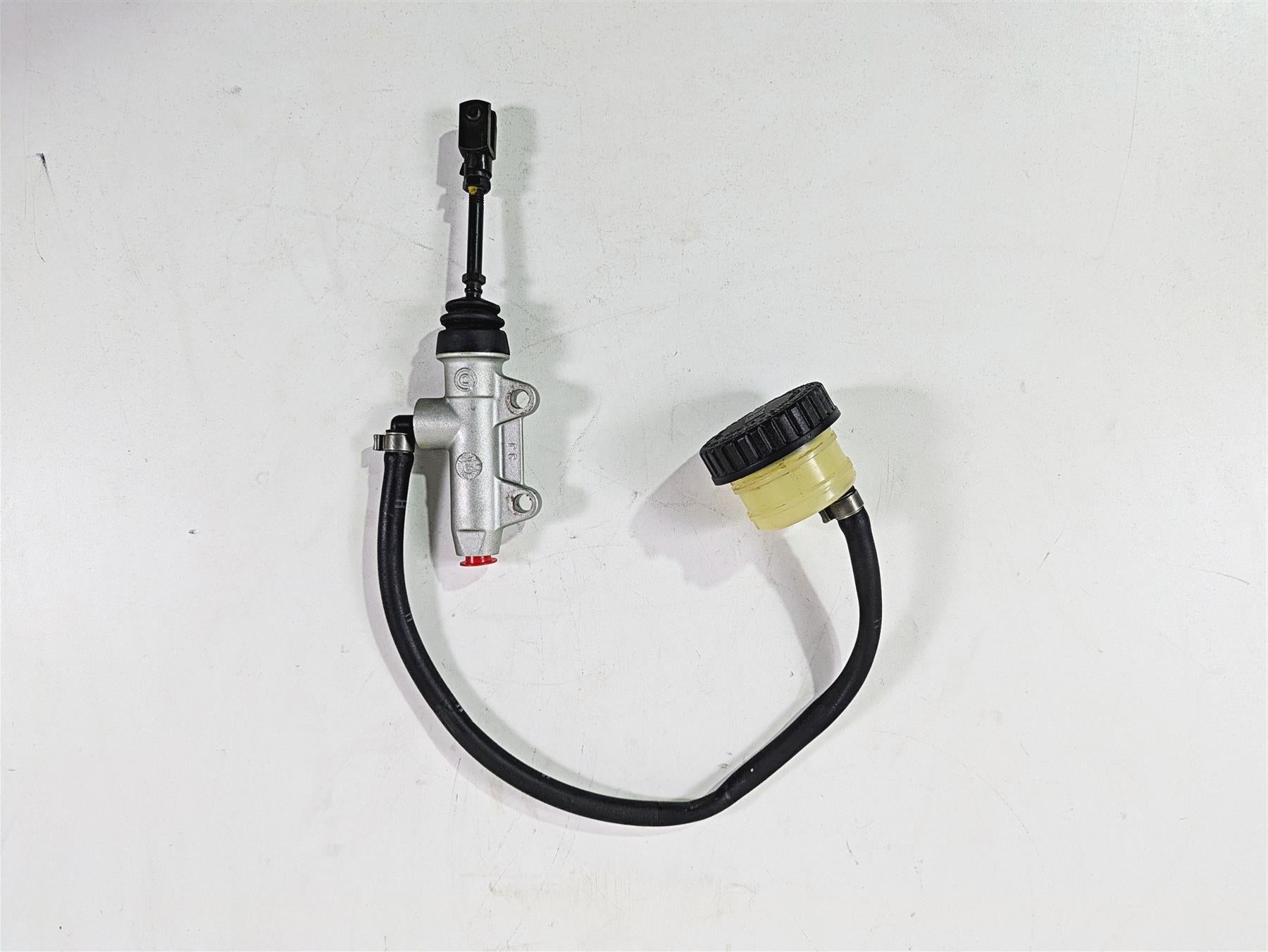 2010 BMW R1200RT K26 Rear Brembo Brake Master Cylinder 34317705580 {{ shop.shopifyCountryName }} - Mototech271