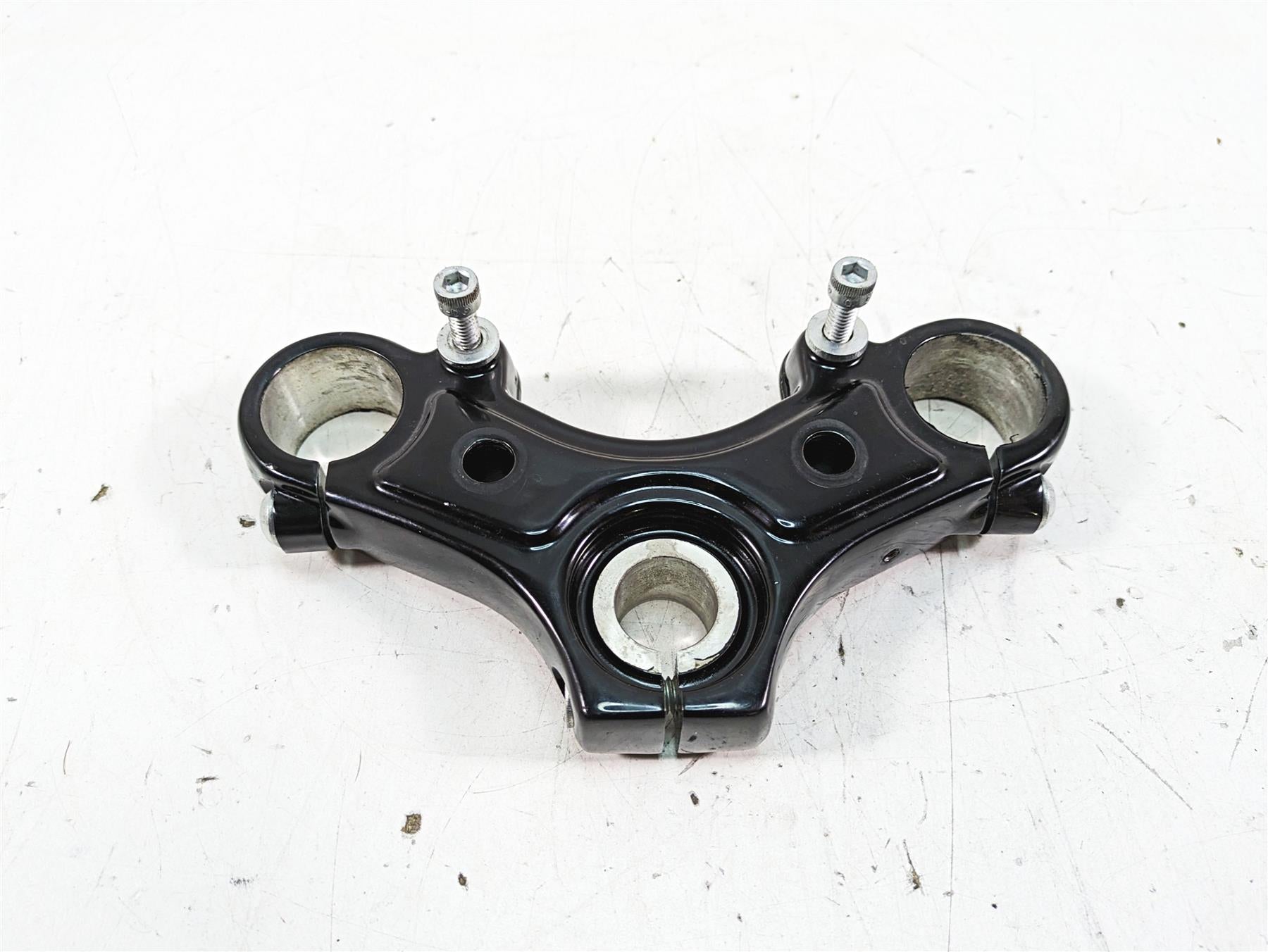 2017 Harley XL883 N Sportster Iron Upper Triple Tree Steering Clamp 46758-07 | Mototech271