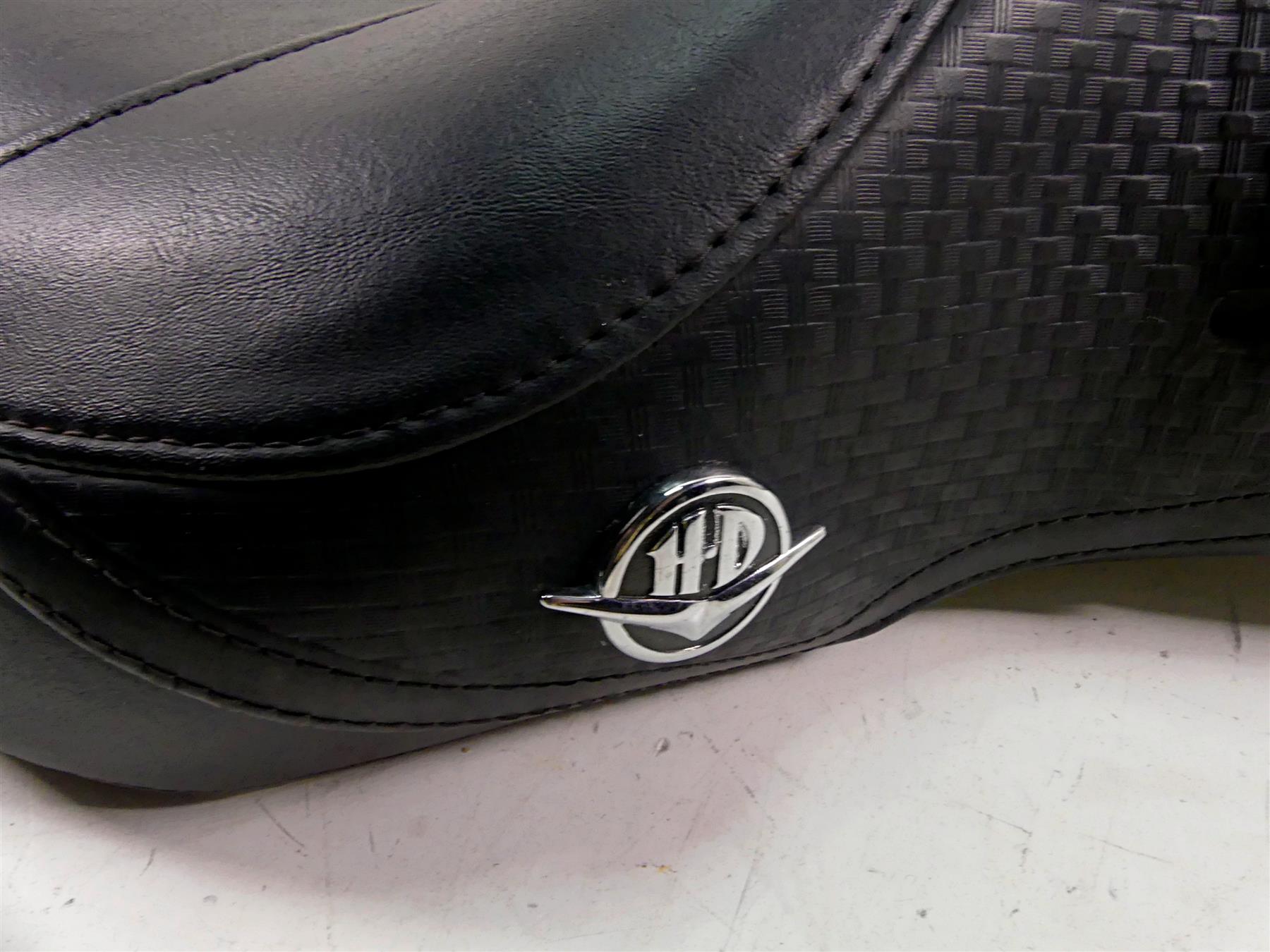 2010 Harley Touring FLHRC Road King Nice Seat Saddle 52329-09 {{ shop.shopifyCountryName }} - Mototech271