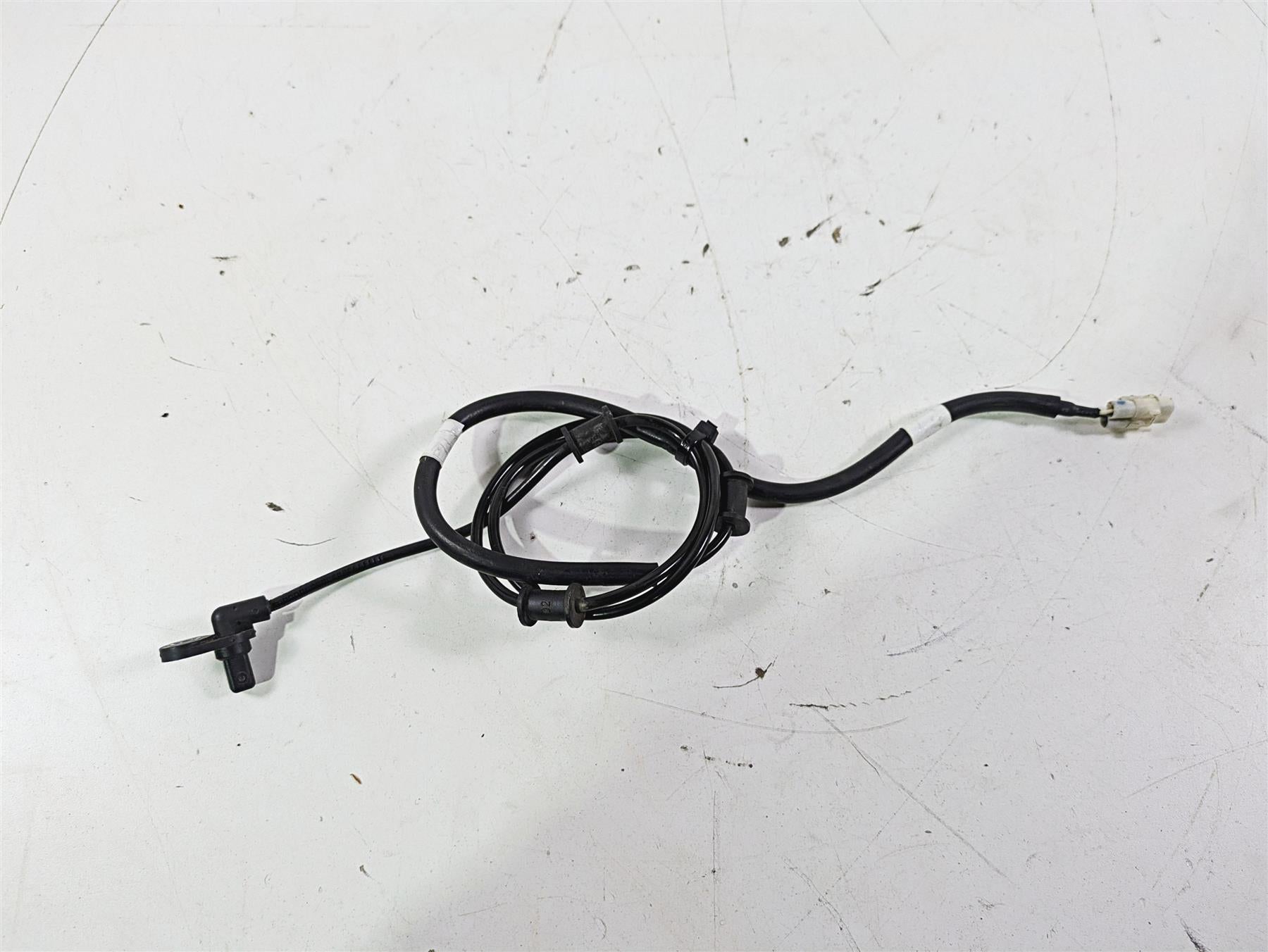 2012 Yamaha XT1200 Super Tenere Front Abs Brake Wheel Speed Sensor 23P-85970-00 {{ shop.shopifyCountryName }} - Mototech271