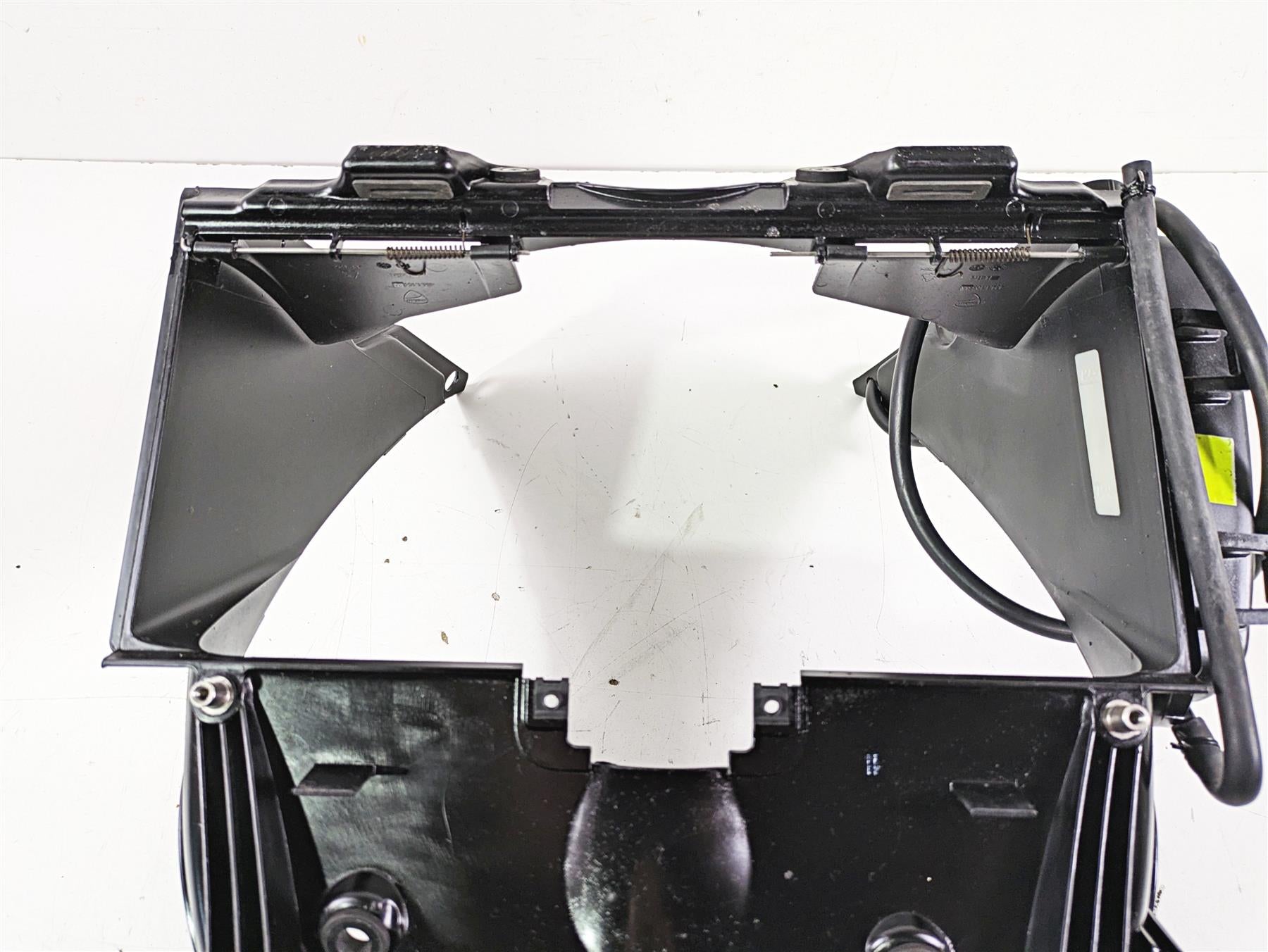 2015 Ducati Panigale 1299 S Radiator Cover Fan Reservoir Set 48410993B {{ shop.shopifyCountryName }} - Mototech271