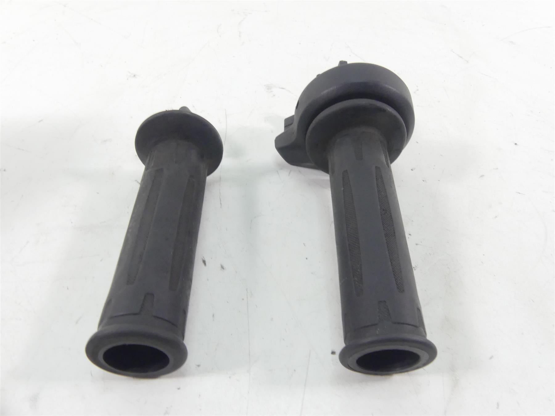 2017 BMW R1200GS GSW K50 Heated Hand Grip Set Cruise 61318552120 {{ shop.shopifyCountryName }} - Mototech271