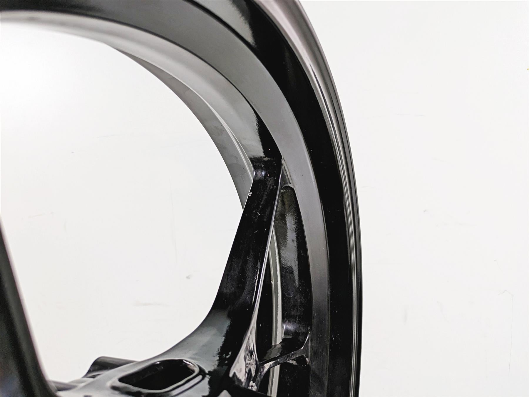 2020 Aprilia Tuono V4 Factory Front Wheel Rim 17x3.5 Wobble 894846 {{ shop.shopifyCountryName }} - Mototech271