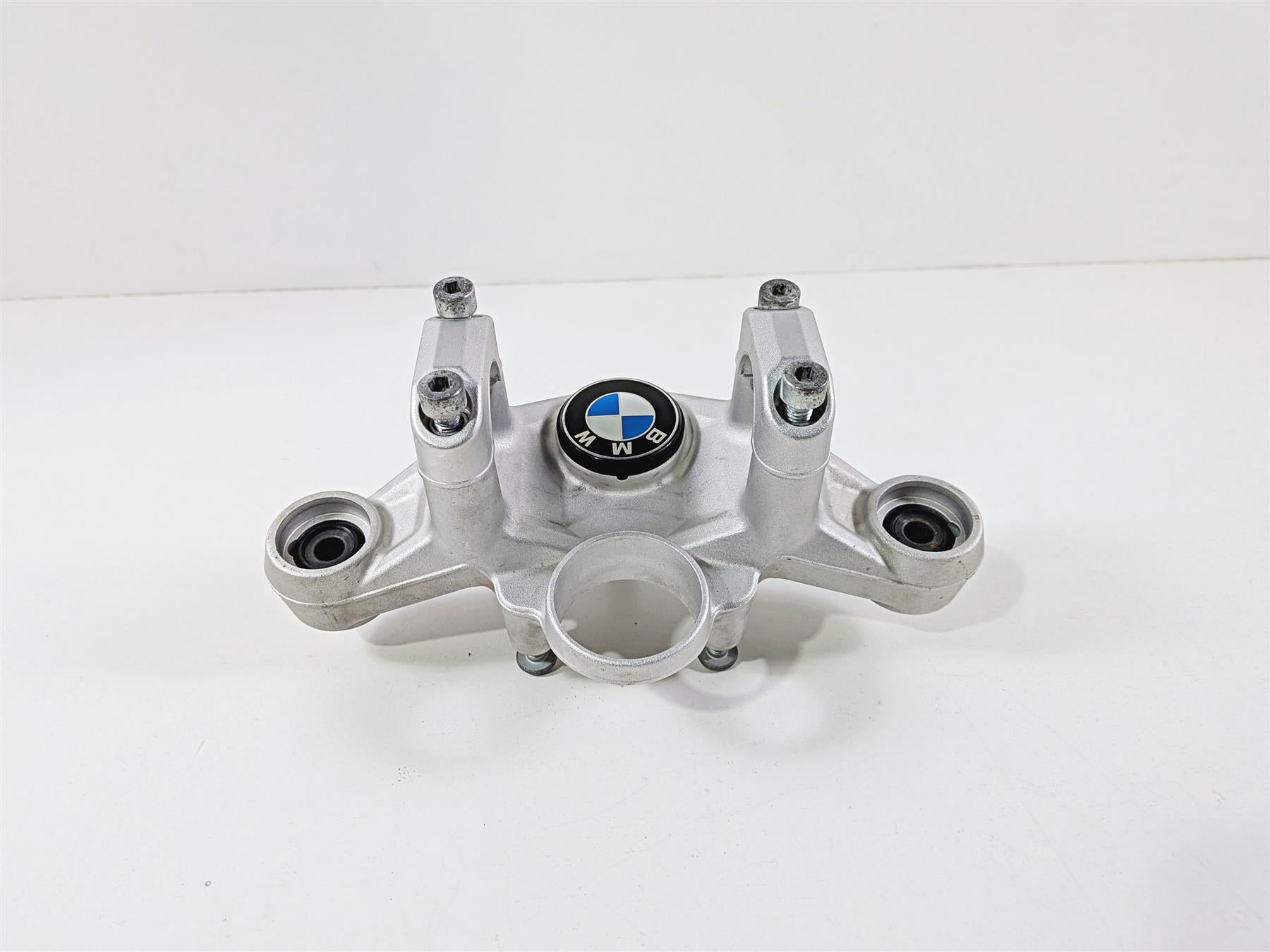2015 BMW R1200GS K50 Upper Triple Tree Steering Clamp 31428555849 {{ shop.shopifyCountryName }} - Mototech271