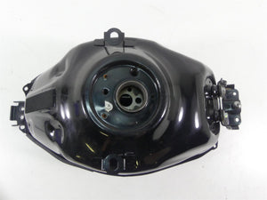 2015 Yamaha YZF-R3 Clean Fuel Gas Petrol Tank 1WD-F4110-00-00 BR5-F4110-00-00 | Mototech271