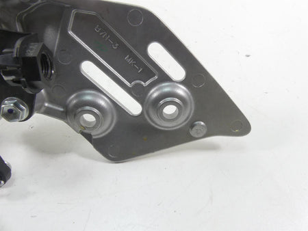 2022 Yamaha MT09 FZ09 Right Front Footpeg + Brake Pedal Set B7N-27443-00-00 {{ shop.shopifyCountryName }} - Mototech271