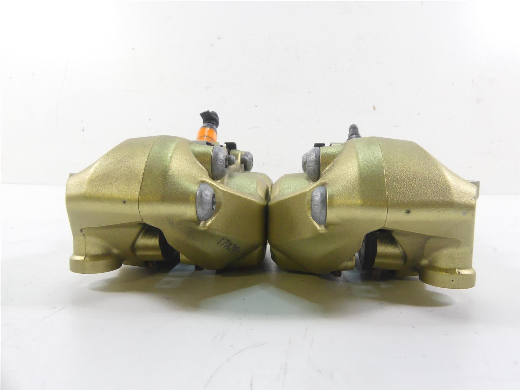 2018 Mv Agusta Brutale 800 RR Front Brembo Brake Calipers 100mm 80A0B6713 {{ shop.shopifyCountryName }} - Mototech271