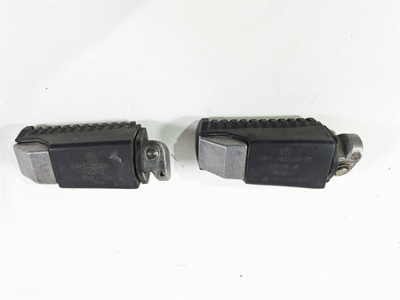 2006 BMW R1200GS K255 Adv Rear Passenger Footpeg Foot Peg Set - Read 46717664225 {{ shop.shopifyCountryName }} - Mototech271